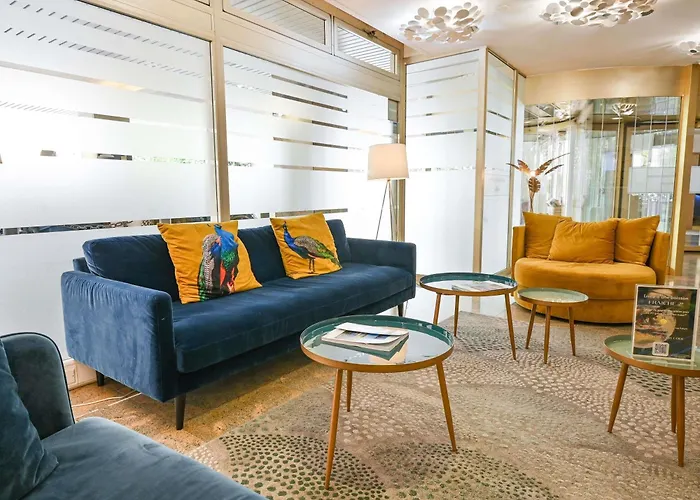 Hotels With Four Stars Mercure Marseille Centre Vieux Port